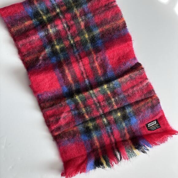 Vintage St. Michael Scarf Wrap Red Plaid Tartan Mohair Wool Scotland 18” X 60” - Picture 4 of 8